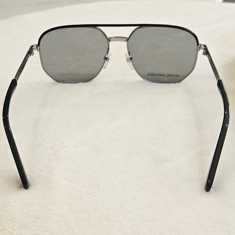 NIB Marc Jacobs Black Aviator Sunglasses ideatesystemsindia.com